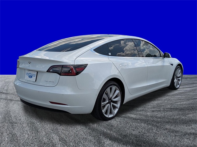 2020 Tesla Model 3 Long Range photo 4