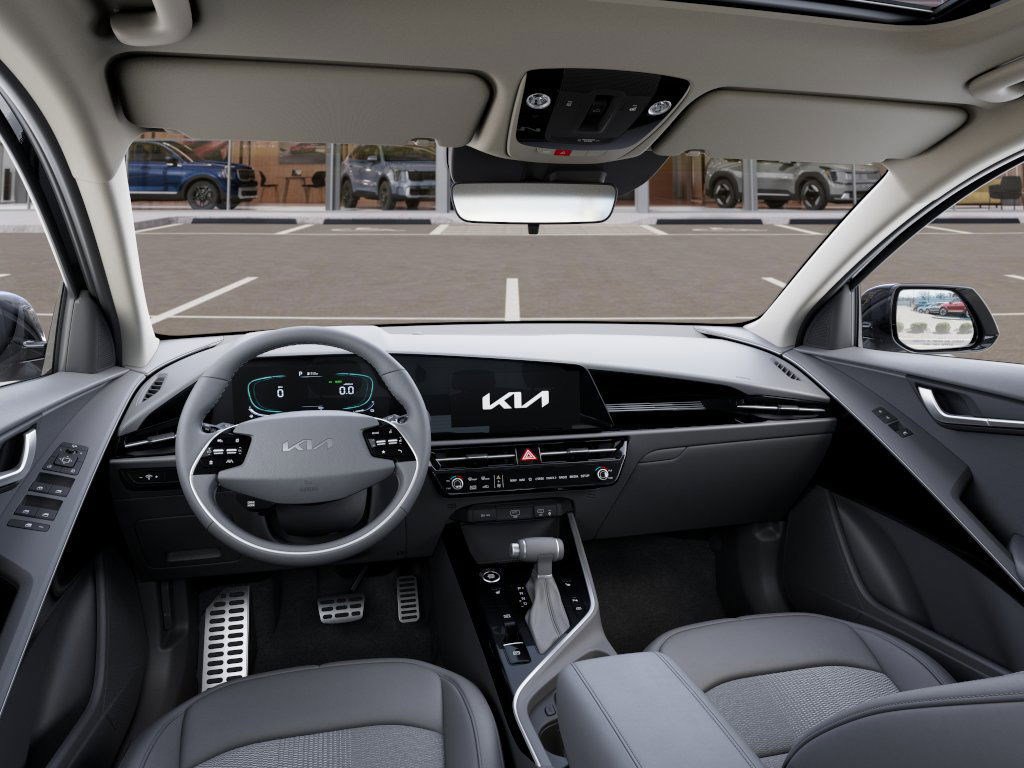 2025 Kia Niro EX Touring photo 13