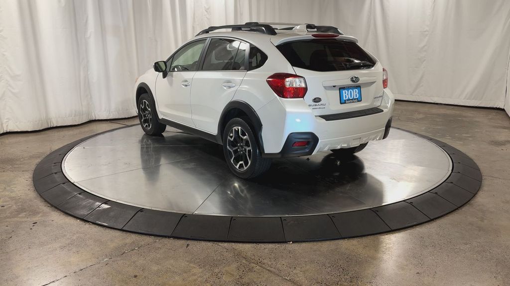 2016 Subaru Crosstrek 2.0i Limited photo 3