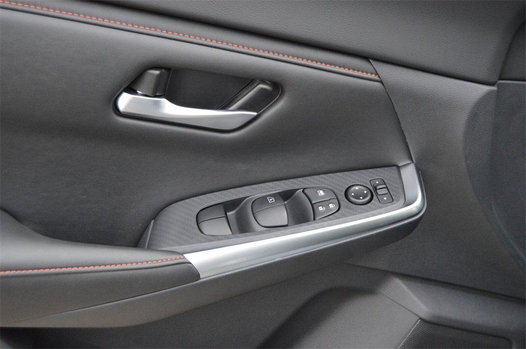 2025 Nissan Sentra SR photo 20