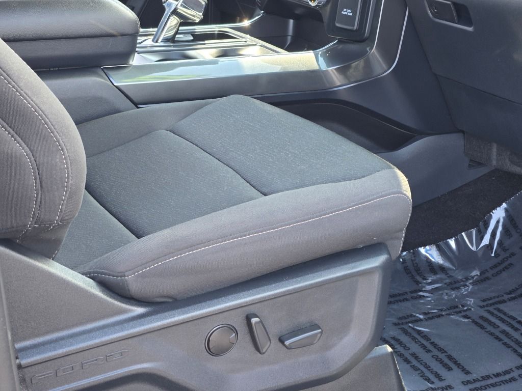 2022 Ford F-150 XLT photo 5