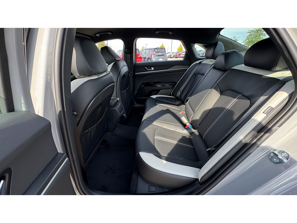 2026 Kia K5 GT-Line photo 24