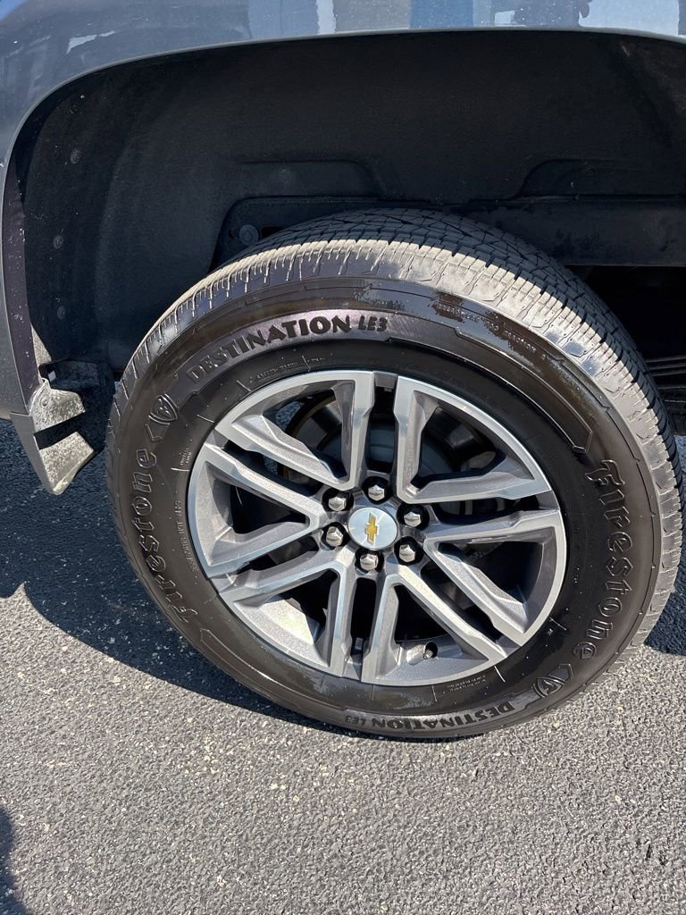 2019 Chevrolet Colorado LT photo 11
