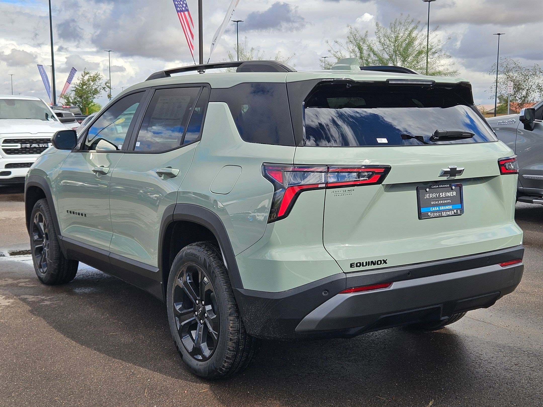 2026 Chevrolet Equinox LT photo 3