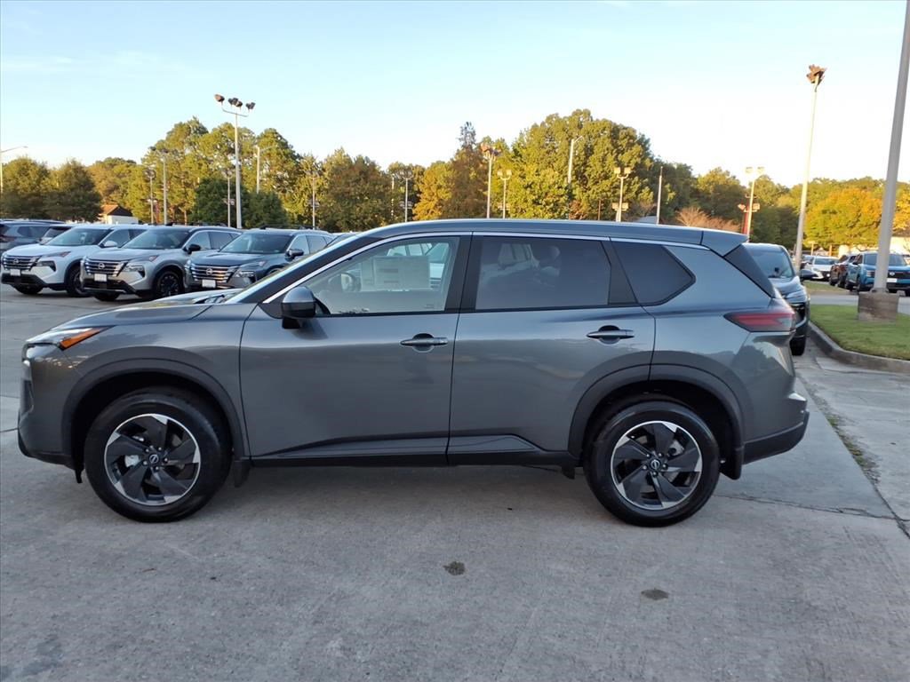 2026 Nissan Rogue SV photo 4