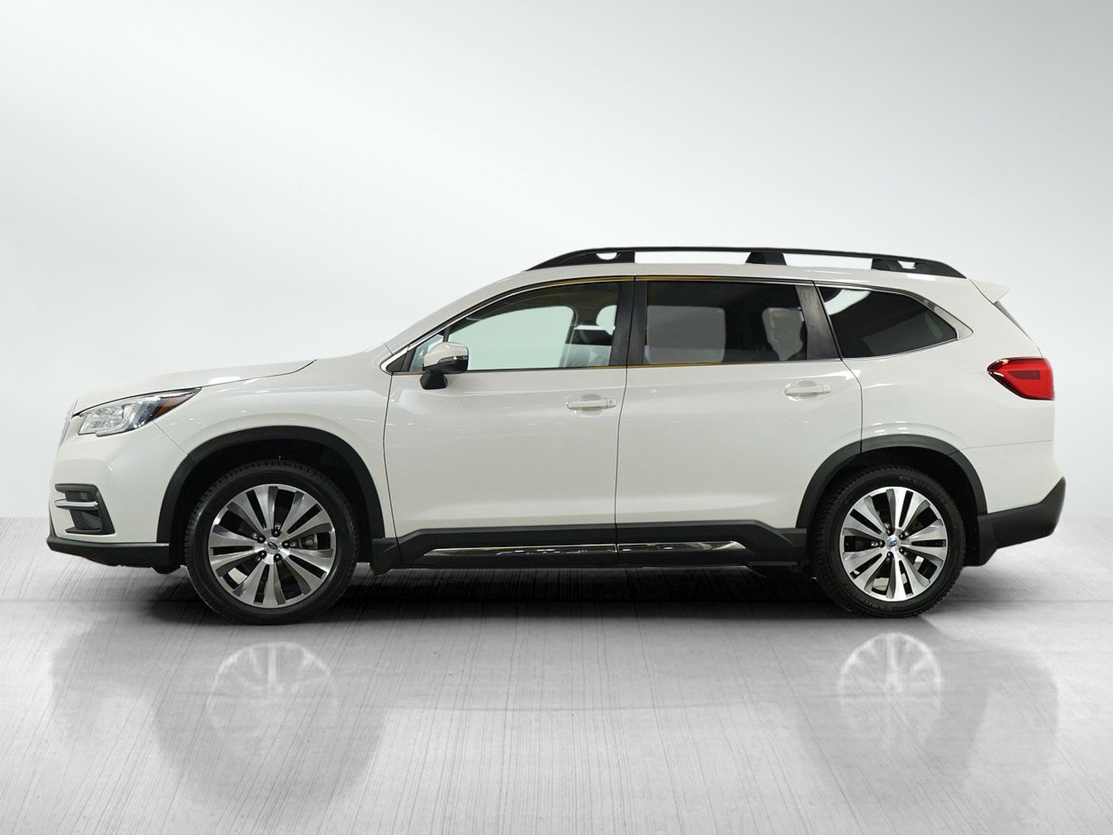 Used 2022 Subaru Ascent Limited with VIN 4S4WMAPD0N3422798 for sale in South Saint Paul, Minnesota
