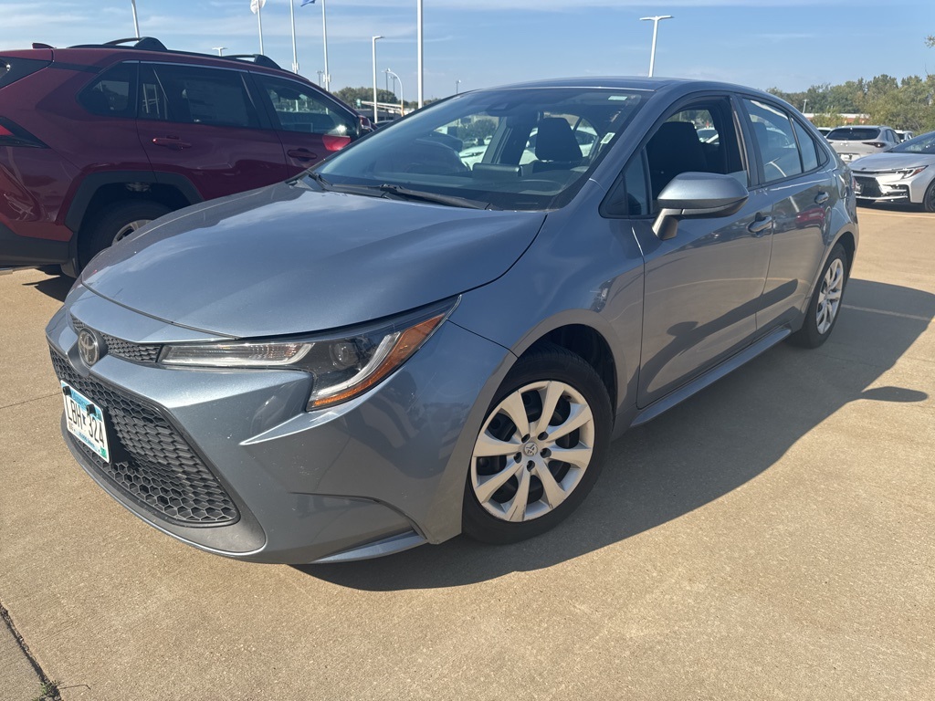 2020 Toyota Corolla LE photo 2