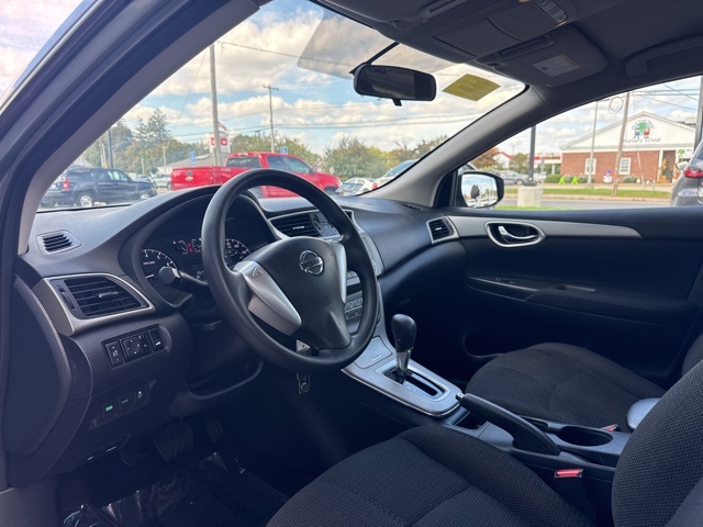 2013 Nissan Sentra S photo 9