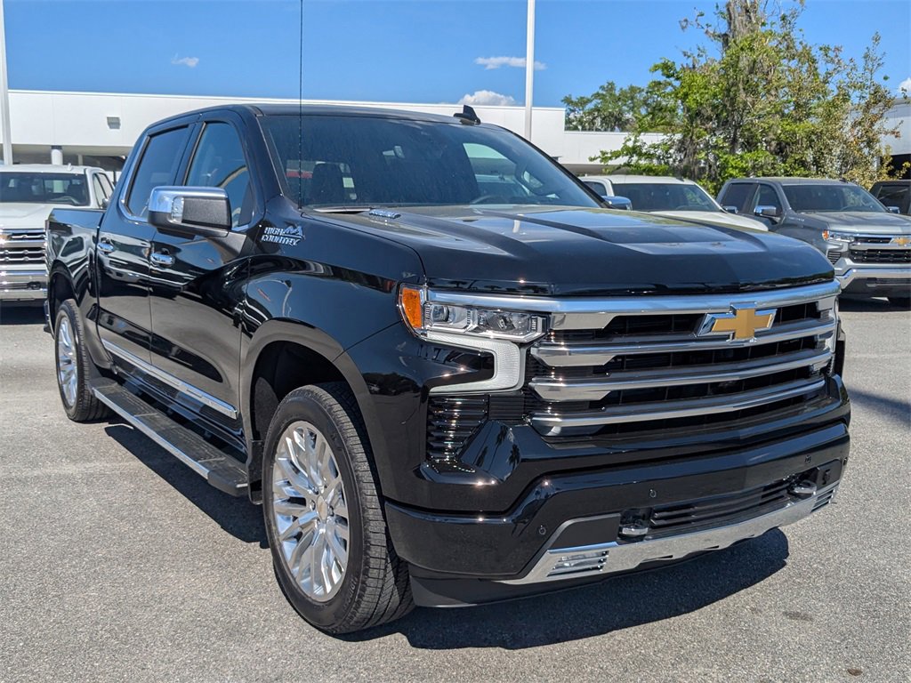 2025 Chevrolet Silverado 1500 High Country photo 2