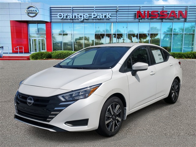 2025 Nissan Versa SV photo 4