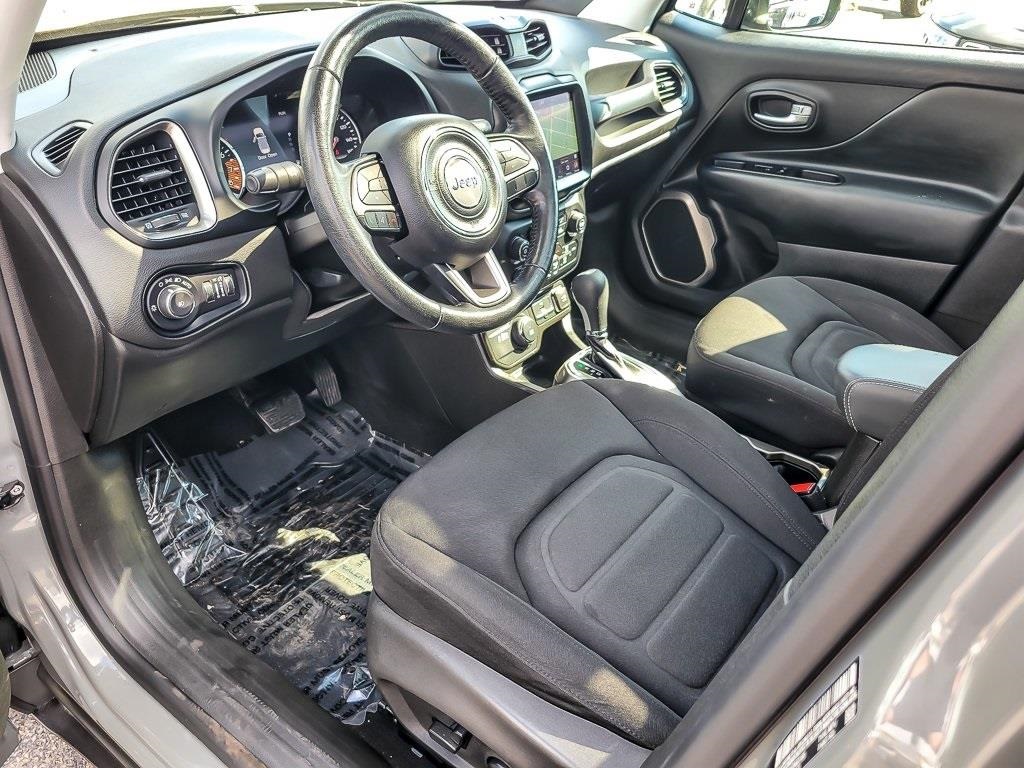 2022 Jeep Renegade Latitude photo 7