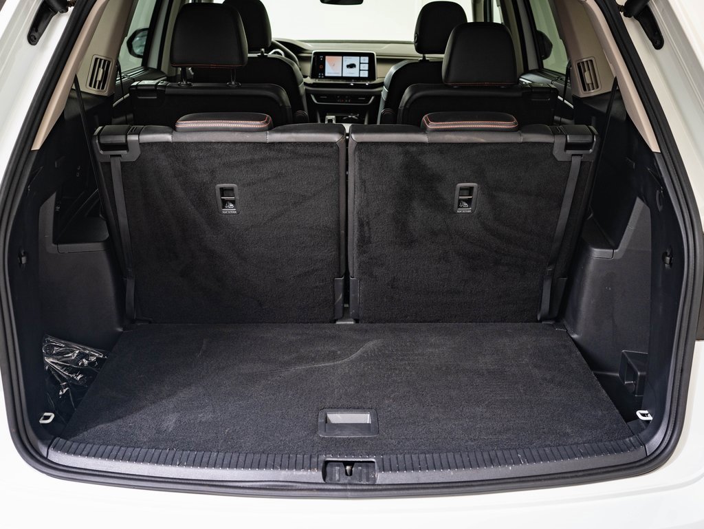 2025 Volkswagen Atlas Peak Edition SE photo 17