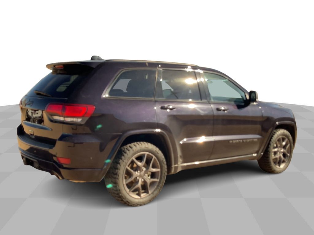 2021 Jeep Grand Cherokee Anniversary Edition photo 8