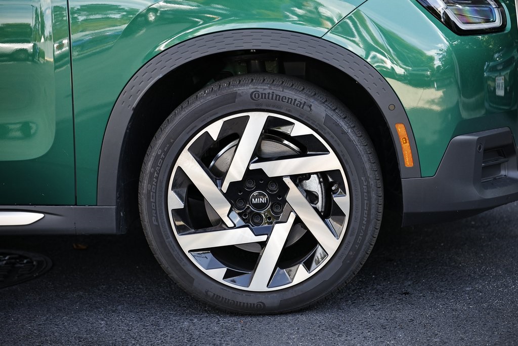 2025 Mini Cooper S ALL4 photo 4