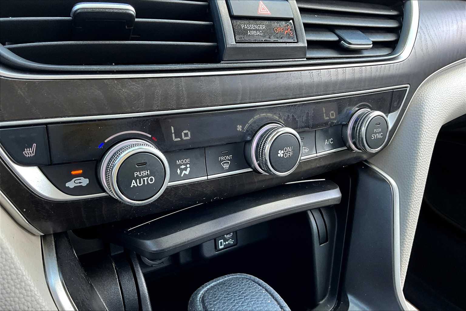 2018 Honda Accord EX 1.5T photo 30