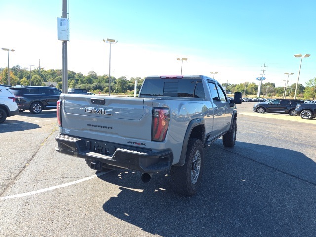 2024 Gmc Sierra HD AT4X photo 3