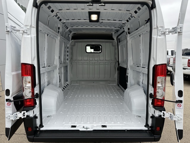 2024 Ram ProMaster 2500 photo 5
