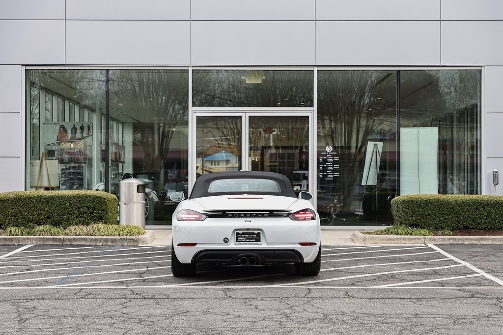 2024 Porsche Boxster photo 6