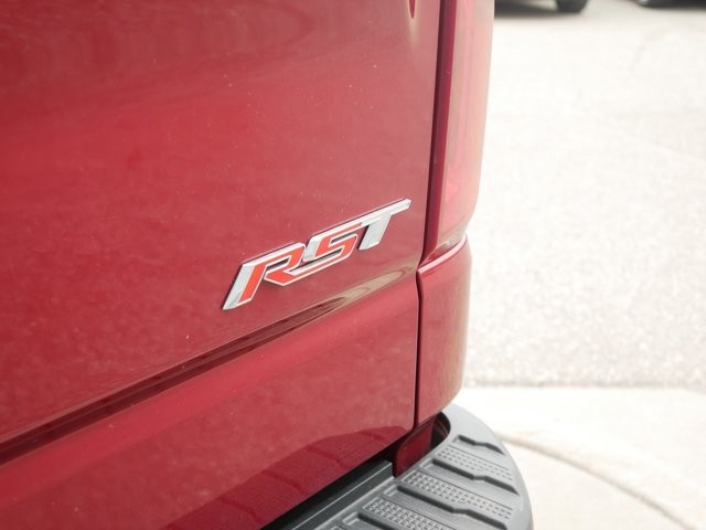 2024 Chevrolet Silverado 1500 RST photo 6
