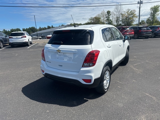 2022 Chevrolet Trax LS photo 7