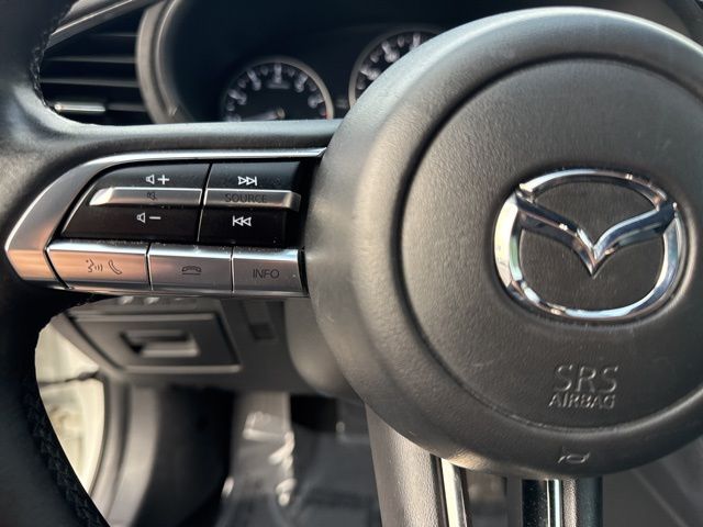 2023 Mazda Mazda3 2.5 s Preferred photo 23