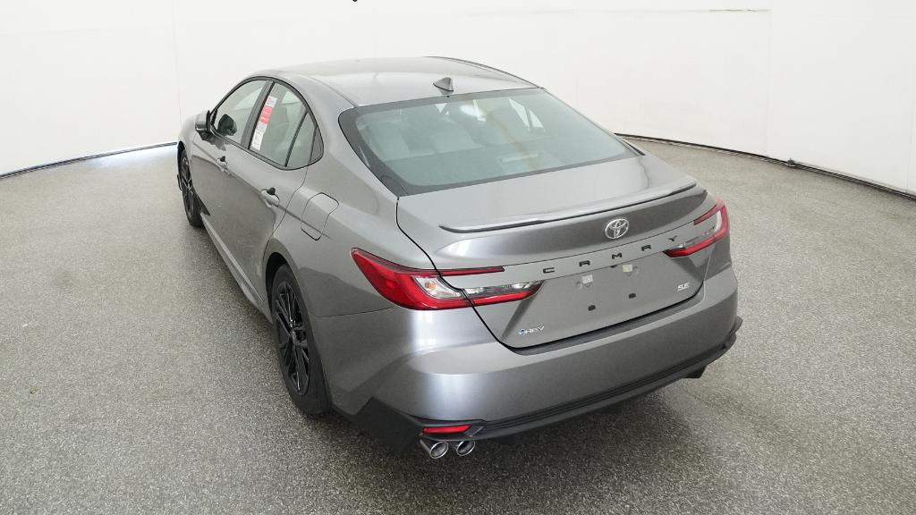 2025 Toyota Camry SE photo 14