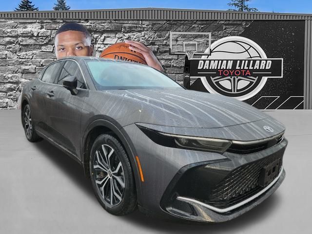 2024 Toyota Crown XLE's photo