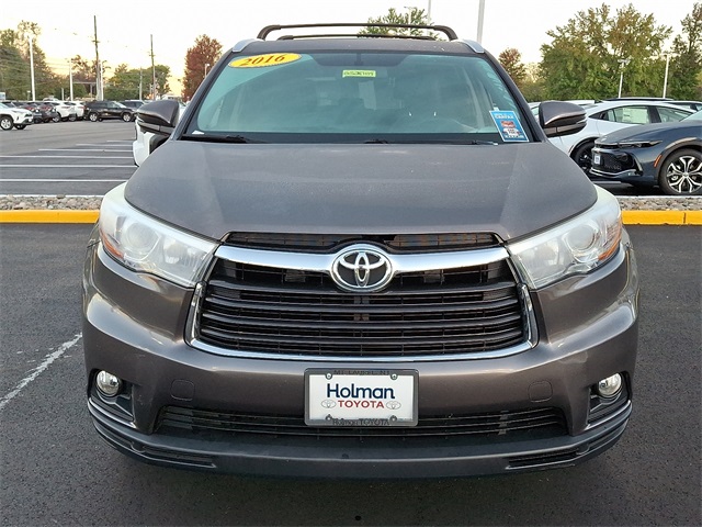 2016 Toyota Highlander XLE photo 3