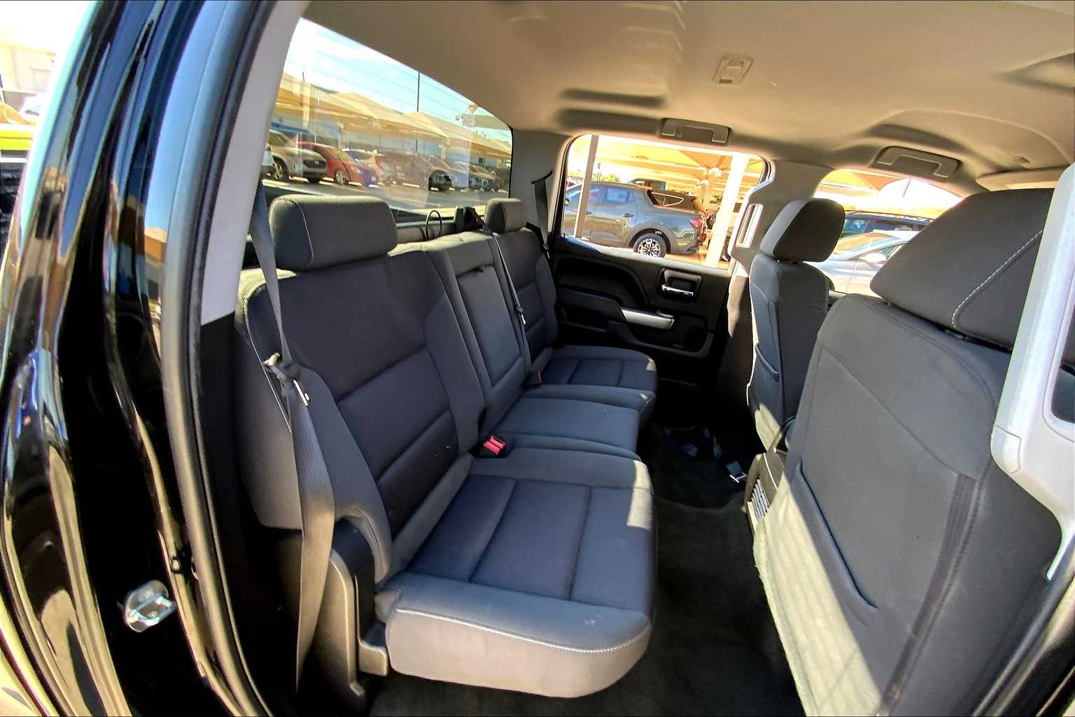 2018 Chevrolet Silverado 1500 LT photo 15