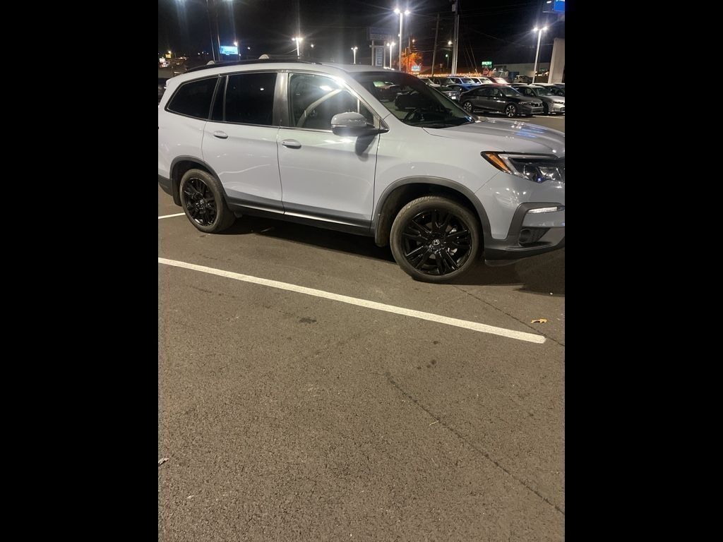 2022 Honda Pilot SE photo 2