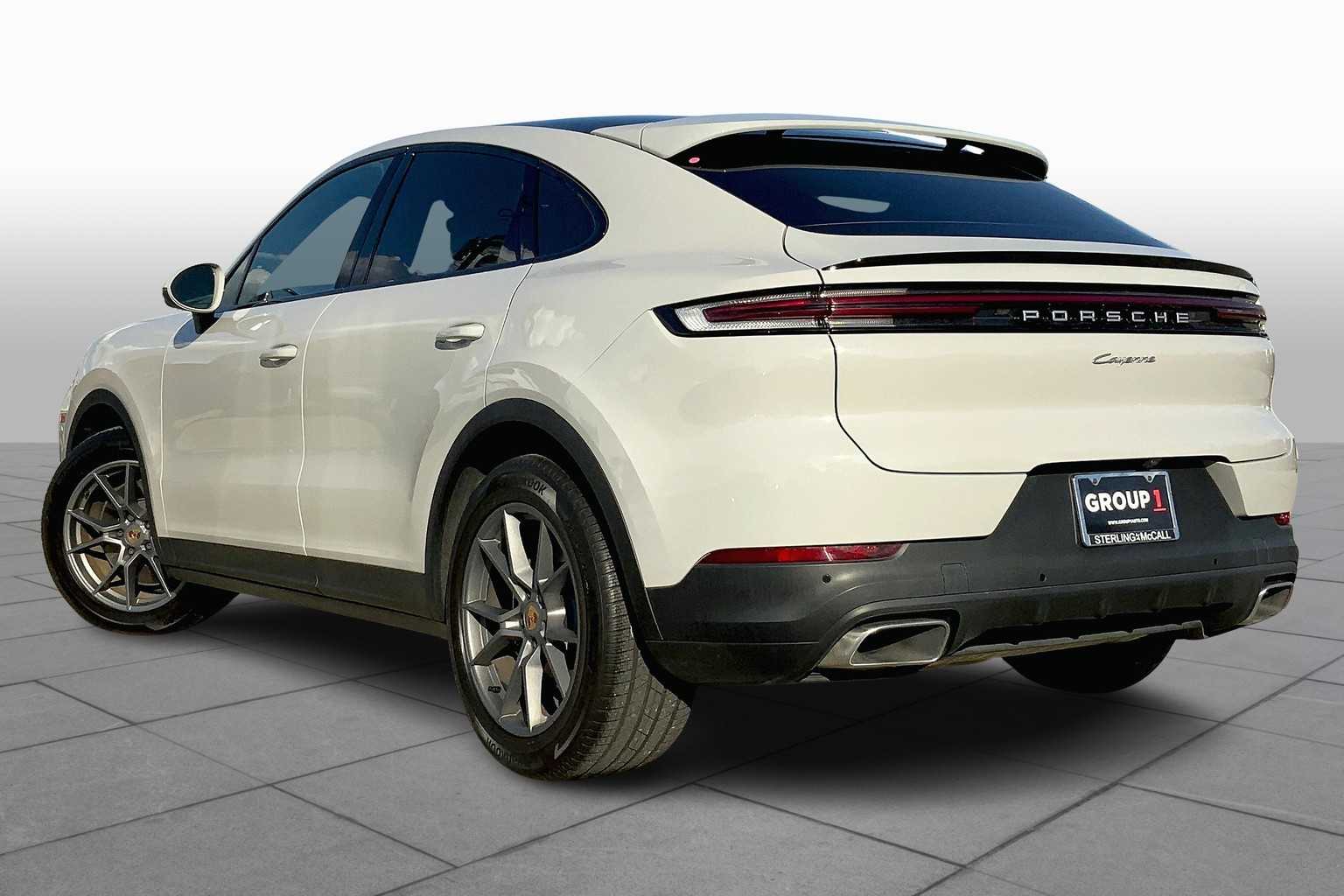2024 Porsche Cayenne Coupe photo 21