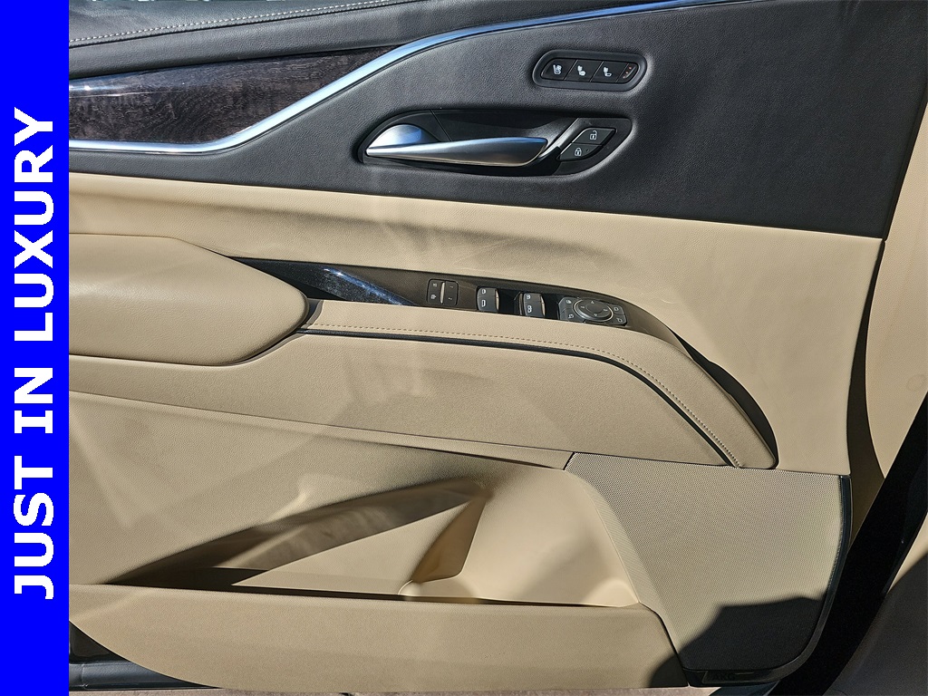2023 Cadillac Escalade Premium Luxury photo 27