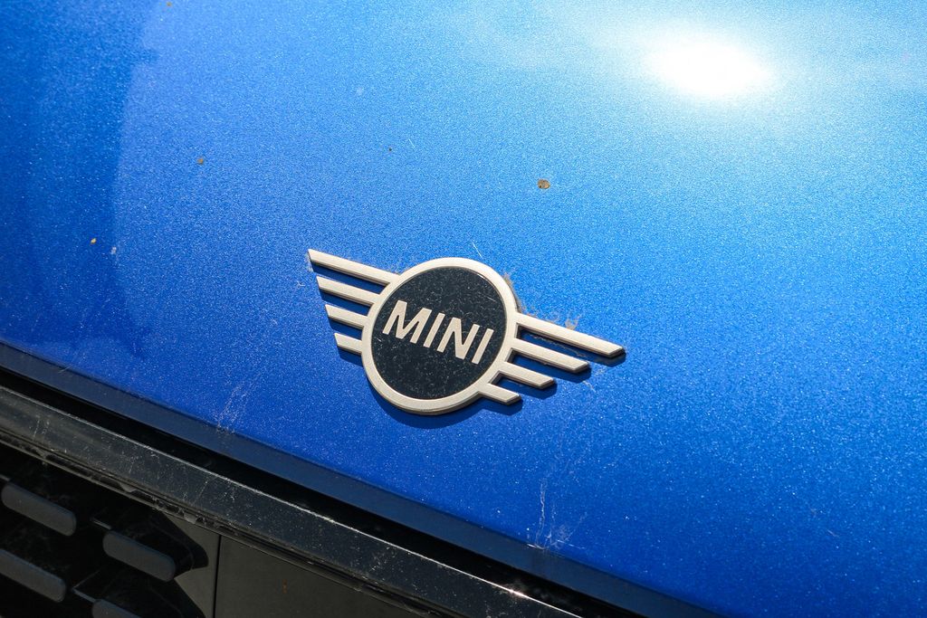 2025 Mini Cooper Signature photo 5