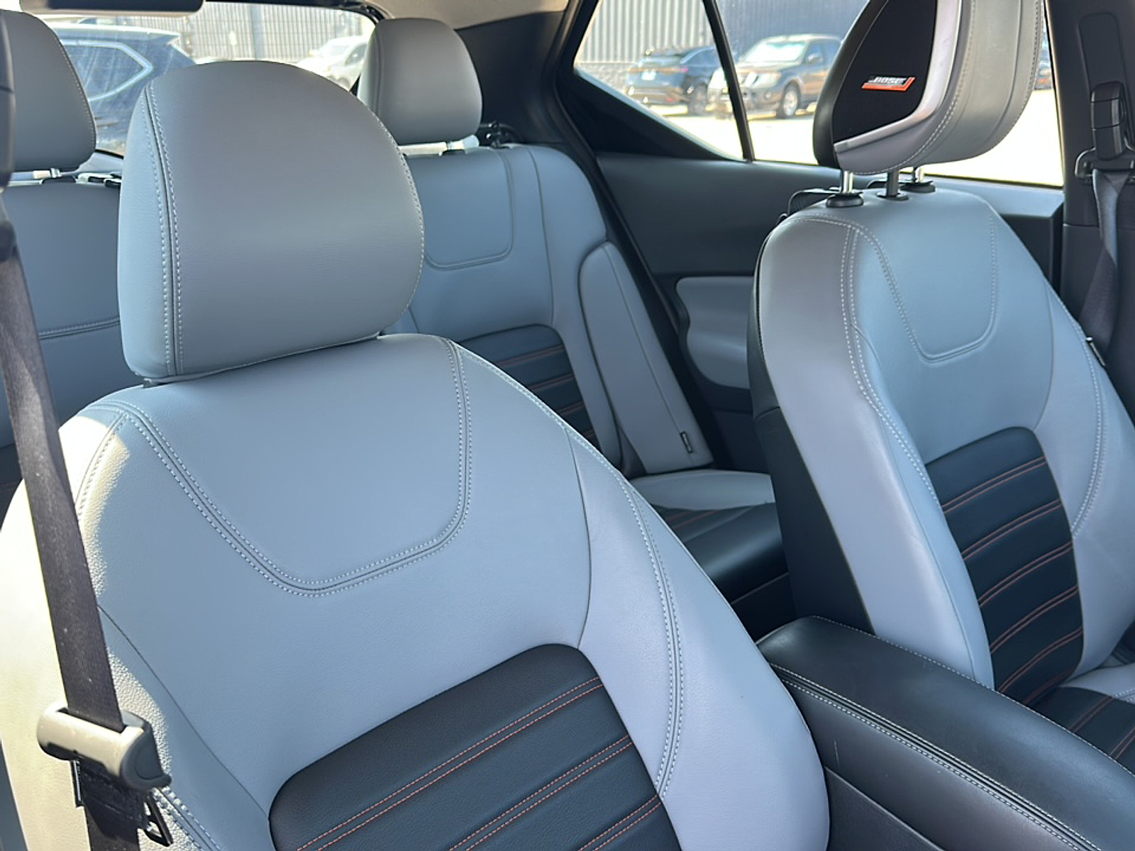 2024 Nissan Kicks SR photo 7