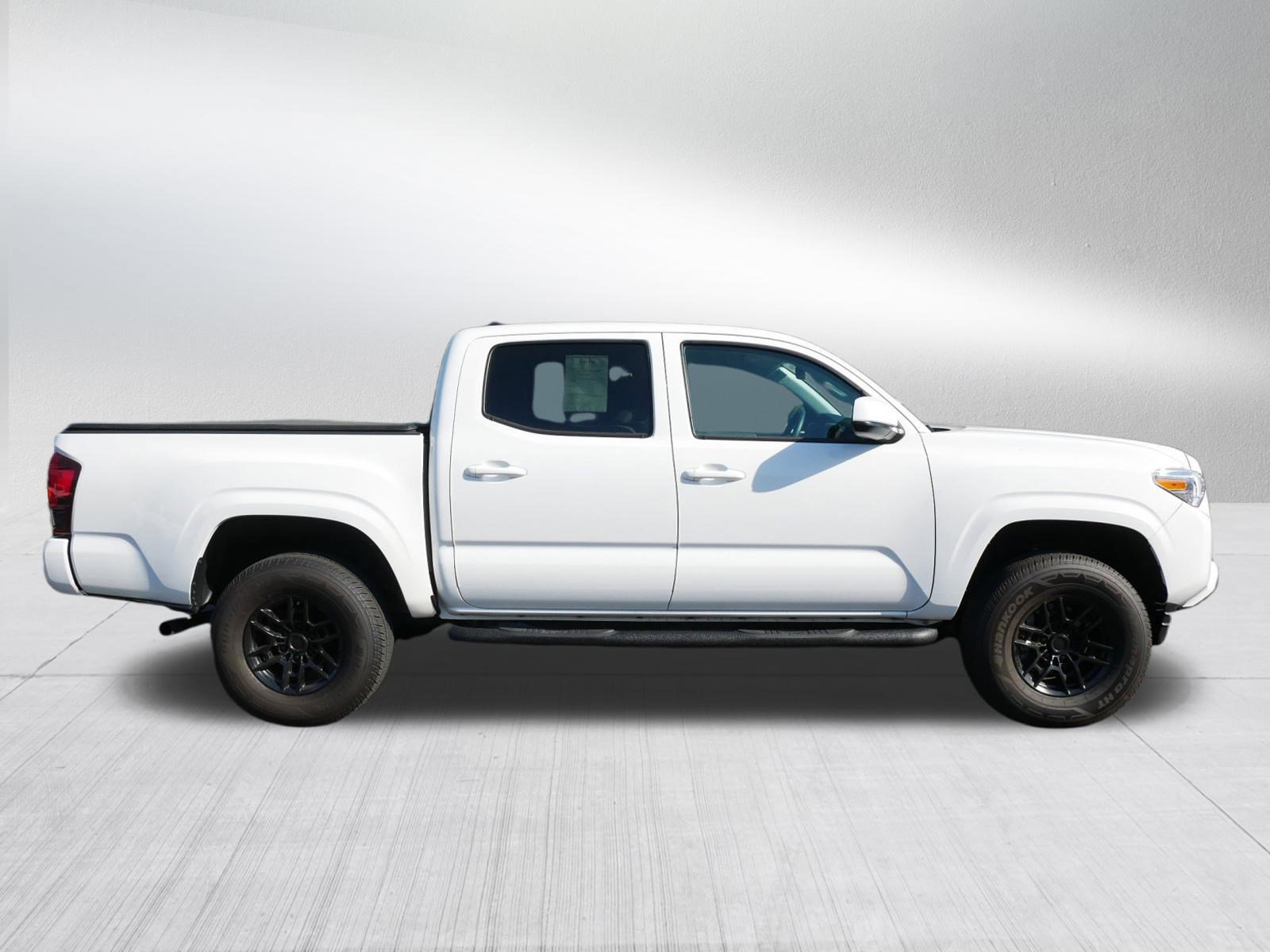2023 Toyota Tacoma 4x4 SR photo 8
