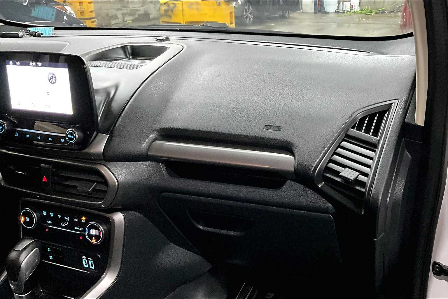 2019 Ford EcoSport SE photo 17
