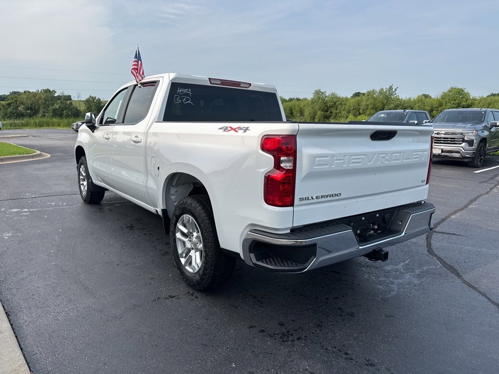 2026 Chevrolet Silverado 1500 LT photo 5