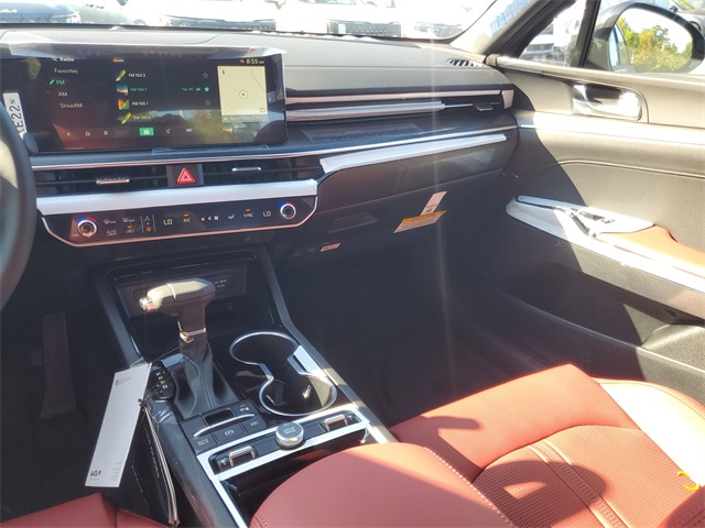 2026 Kia K5 GT-Line photo 9