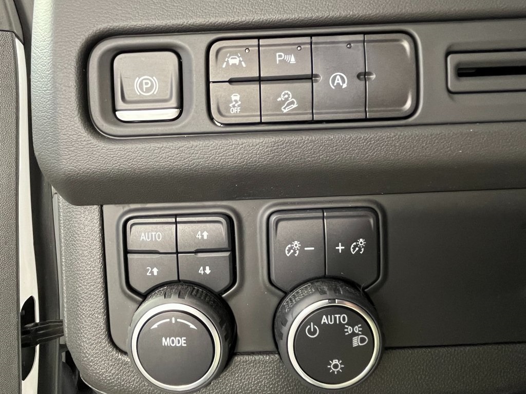 2023 Chevrolet Tahoe Premier photo 5