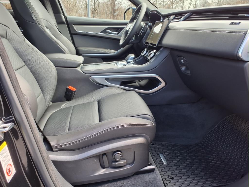 2026 Jaguar F-PACE P250 R-Dynamic S photo 3