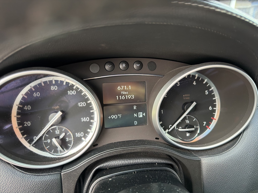 2012 Mercedes Benz GL 450 photo 4