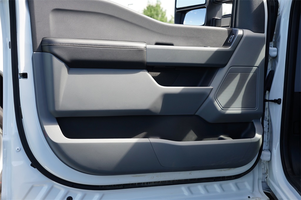 2023 Ford F-150 XLT photo 13