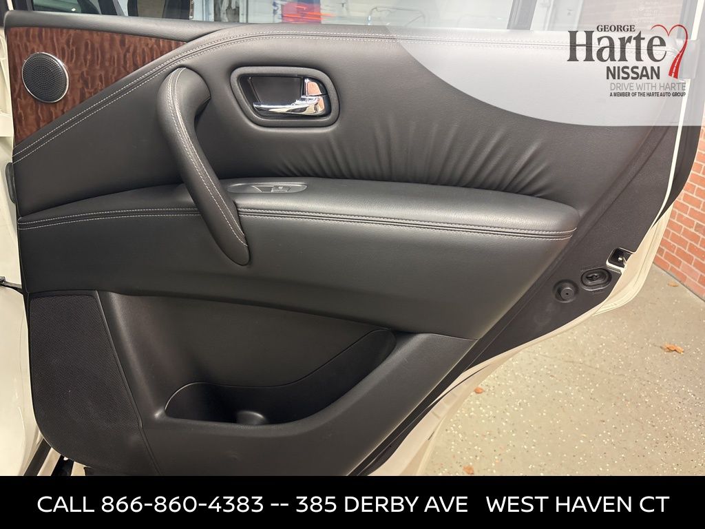 2018 Nissan Armada Platinum photo 26