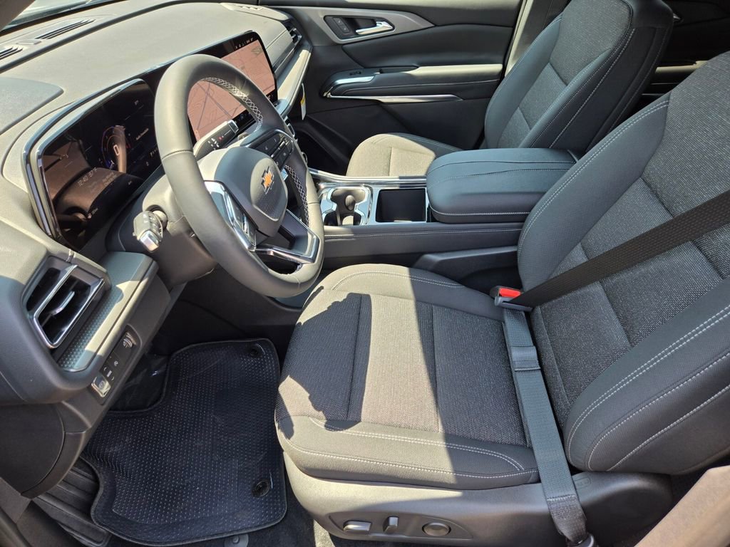 2026 Chevrolet Traverse photo 7