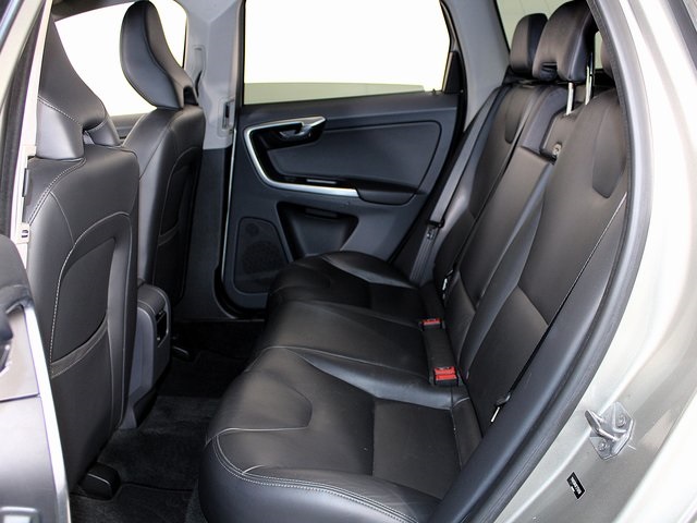 2015 Volvo XC60 T5 Premier photo 20