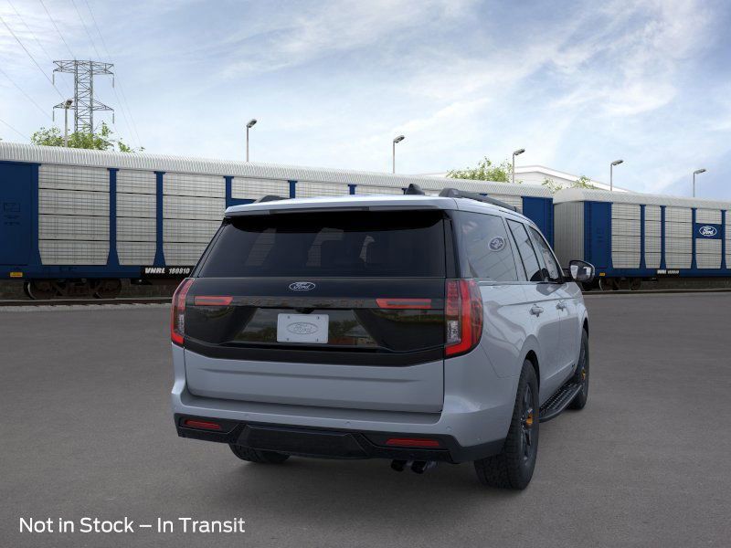 2025 Ford Expedition photo 6