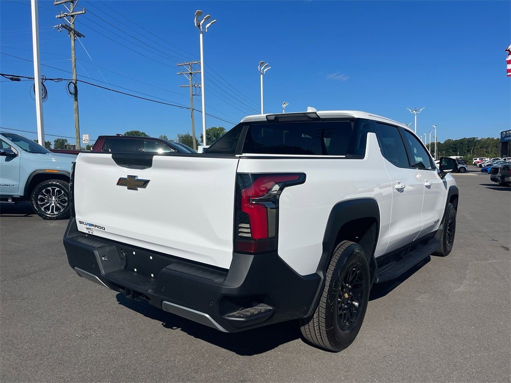 2026 Chevrolet Silverado EV LT photo 4