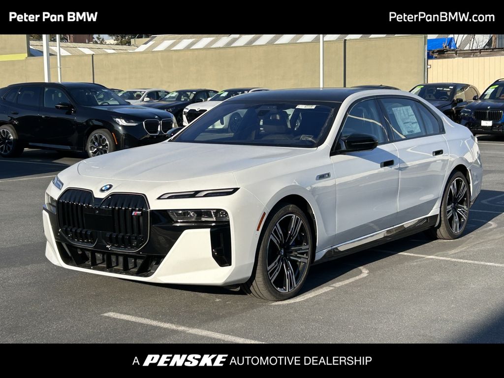 New 2024 Alpine White BMW M70 image 1