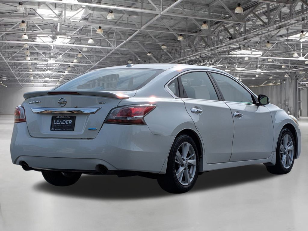2013 Nissan Altima 2.5 SV photo 4