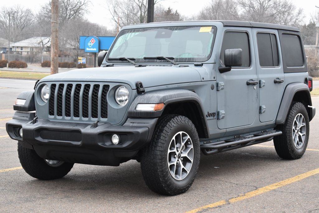 2024 Jeep Wrangler 4-Door Sport S's photo